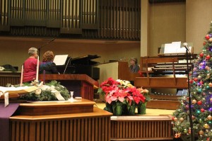 Four players, two pianos. Two players on each piano.